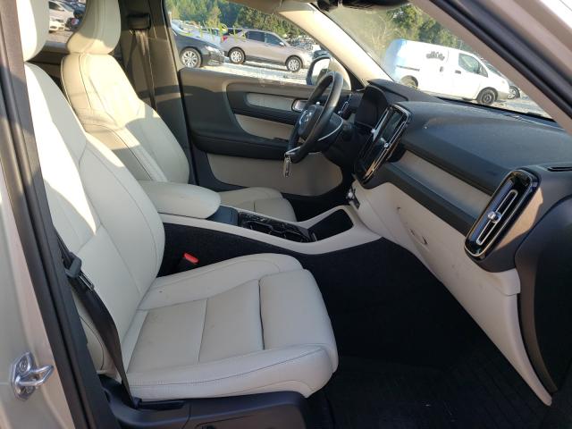 2019 VOLVO XC40 T5 IN YV4162UL5K2083982