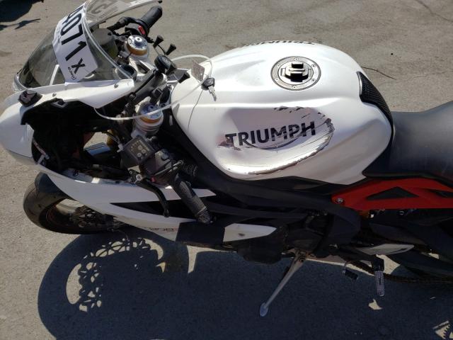 2015 TRIUMPH MOTORCYCLE DAYTONA 67 SMTA02YK2FJ687444
