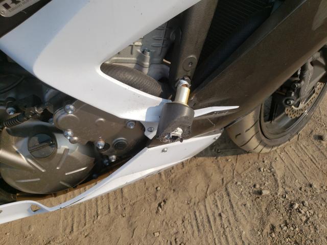 2013 KAWASAKI ZX636 E JKBZXJE18DA007035