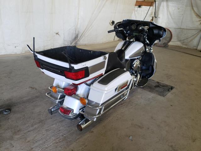 2009 HARLEY-DAVIDSON FLHTCU 1HD1FC4179Y621093