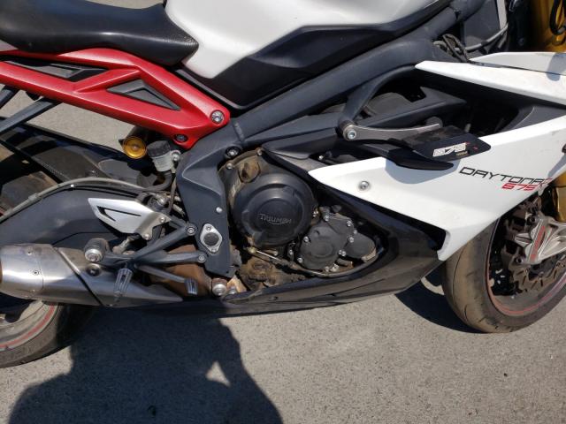 2015 TRIUMPH MOTORCYCLE DAYTONA 67 SMTA02YK2FJ687444