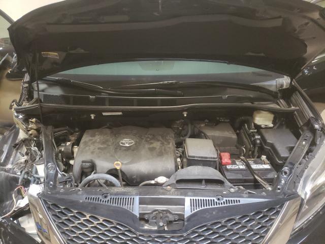 2017 TOYOTA SIENNA SE 5TDXZ3DCXHS888193