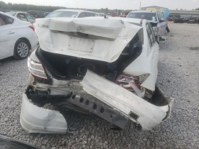 2011 MERCEDES-BENZ C300 WDDGF8BBXBR186936