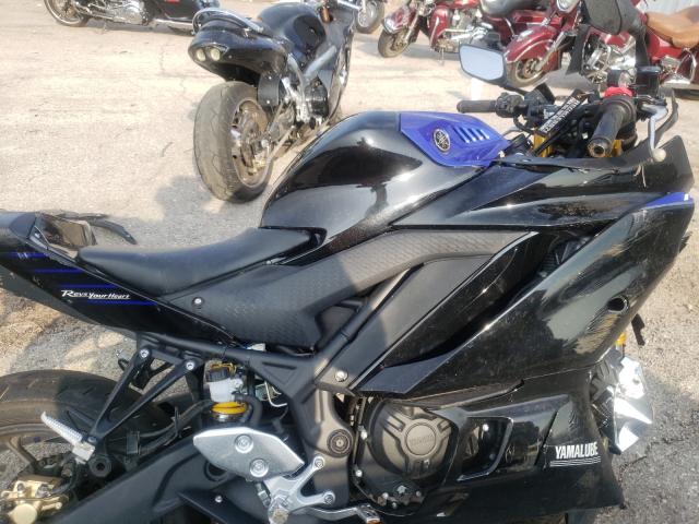 2021 YAMAHA YZFR3 A MH3RH18Y3MK005110