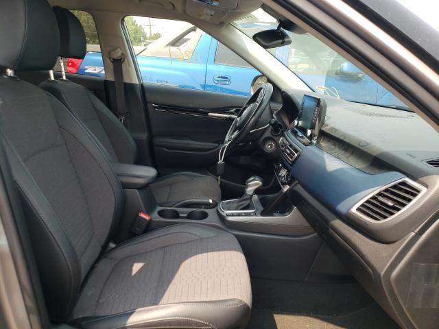 2021 KIA SELTOS S KNDEUCAA8M7096539