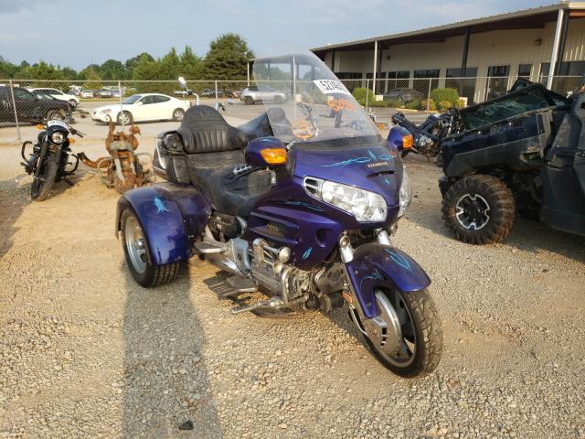 Salvage motorcycles for sale at Tanner, AL auction: 2002 Honda GL1800