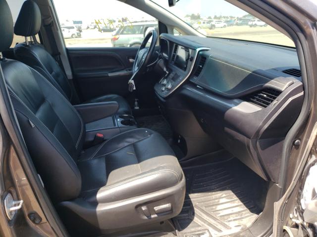 2016 TOYOTA SIENNA SE 5TDXK3DC1GS743840