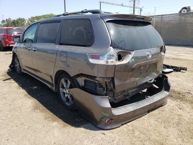 2016 TOYOTA SIENNA SE 5TDXK3DC1GS743840
