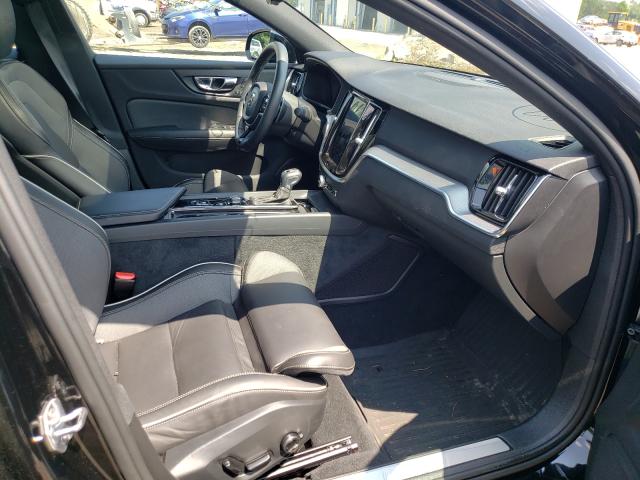 2019 VOLVO S60 T6 R-D 7JRA22TM4KG017789
