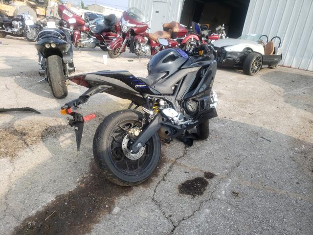 2021 YAMAHA YZFR3 A MH3RH18Y3MK005110