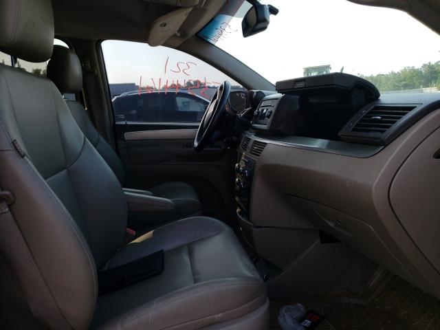 2011 VOLKSWAGEN ROUTAN 2V4RW3DG4BR626020