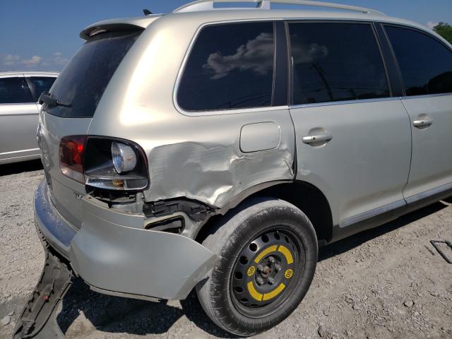 2010 VOLKSWAGEN TOUAREG TD WVGAK7A93AD001170