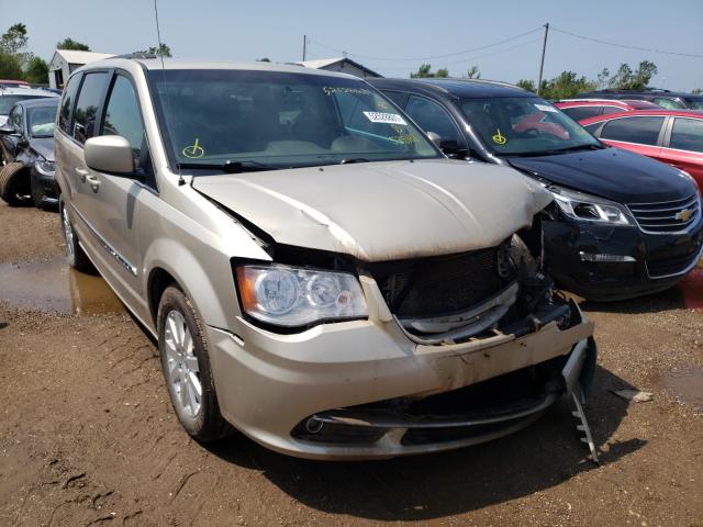 2015 CHRYSLER TOWN & COU 2C4RC1BG3FR535188