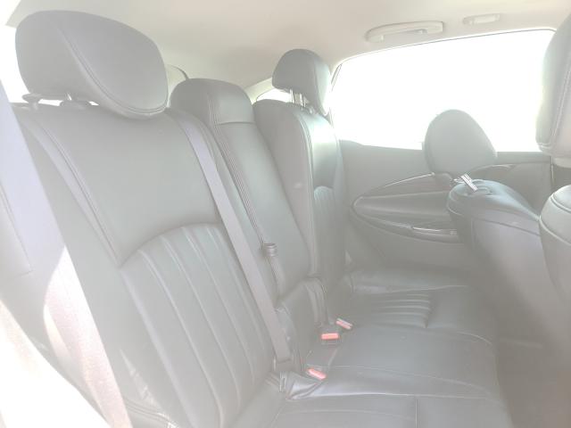 2016 INFINITI QX50 JN1BJ0RP5GM231438