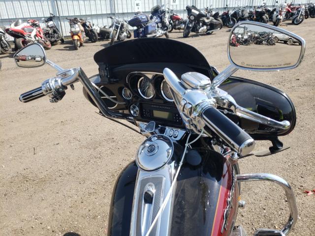 2011 HARLEY-DAVIDSON FLHTCUSE6 1HD1PR813BB957892