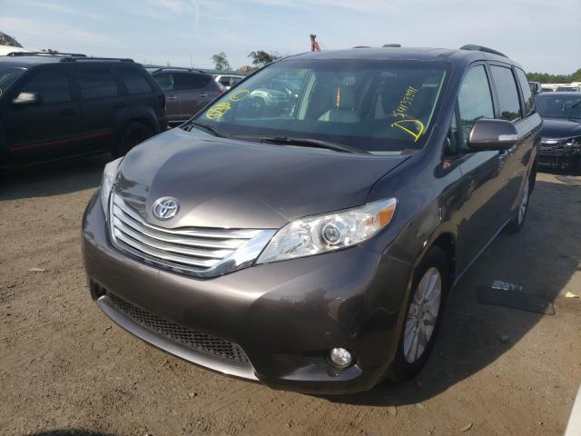 Toyota Sienna 2013