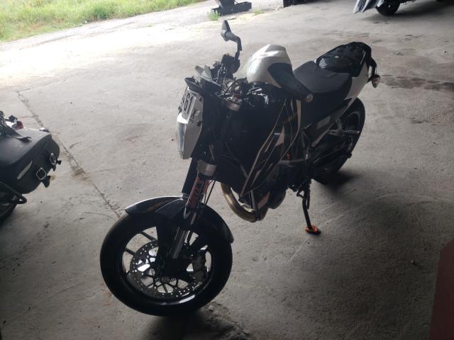 2018 KTM 690 DUKE VBKLDV405JM714417