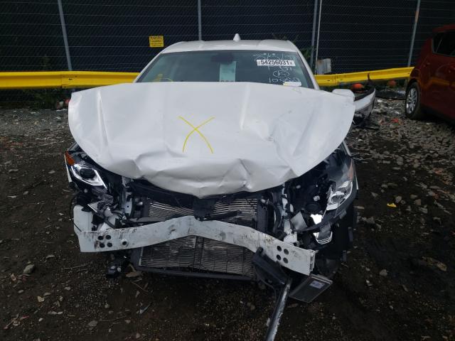 VIN 1G1RC6S5XHU172446 2017 Chevrolet Volt, LT no.9