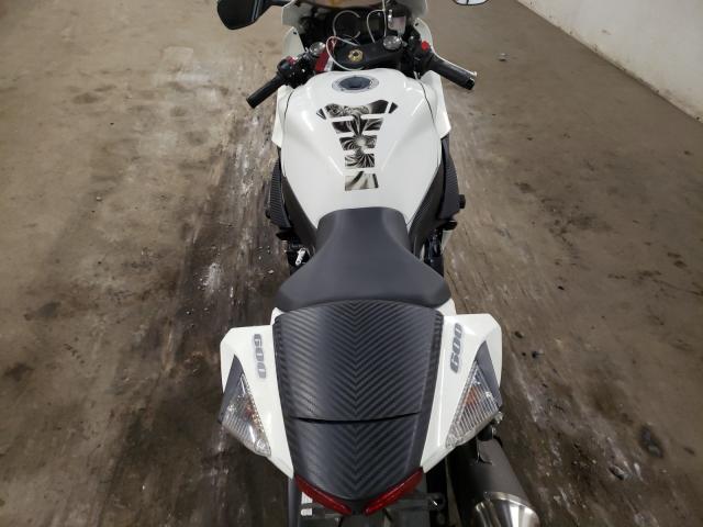 2011 SUZUKI GSX-R600 JS1GN7FA0B2100965