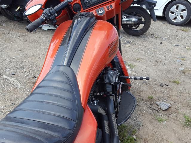 2010 HARLEY-DAVIDSON FLHX 1HD1KB417AB640661