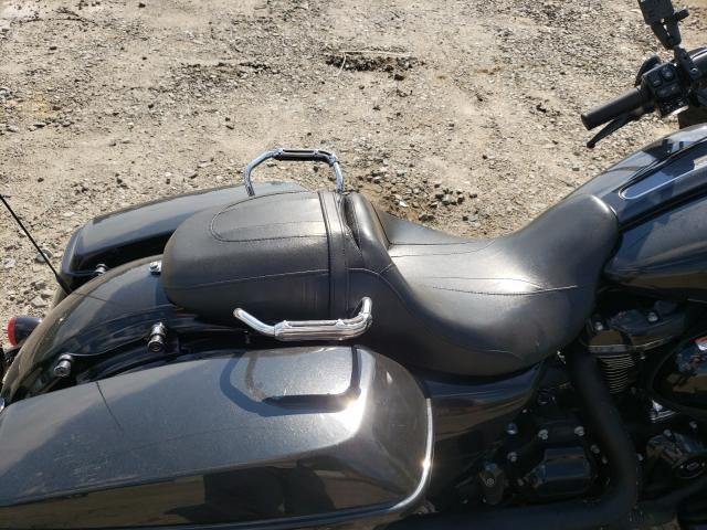 2018 HARLEY-DAVIDSON ROAD GLIDE 1HD1KTC12JB642759