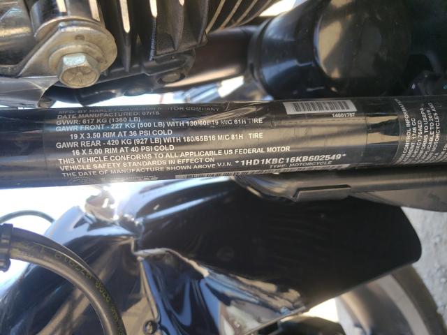 2019 HARLEY-DAVIDSON FLHX 1HD1KBC16KB602549