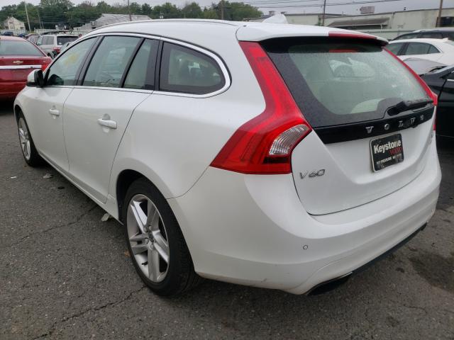 2015 VOLVO V60 PREMIE YV1612SK9F1265479