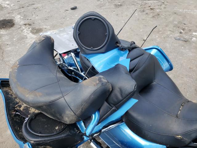 2011 HARLEY-DAVIDSON FLHTCU 1HD1FC415BB601482