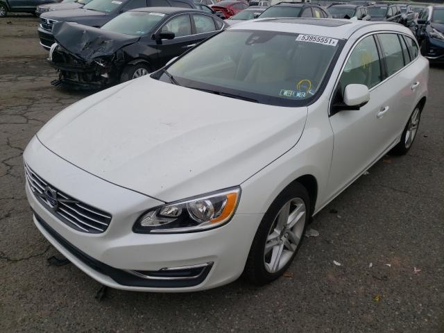 2015 VOLVO V60 PREMIE YV1612SK9F1265479