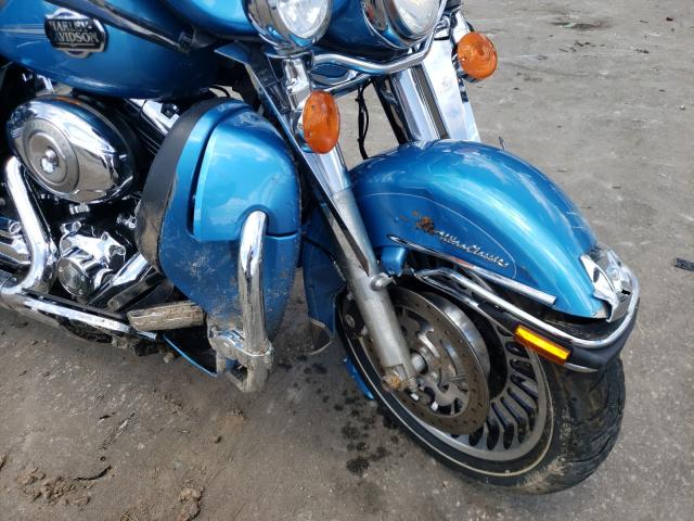 2011 HARLEY-DAVIDSON FLHTCU 1HD1FC415BB601482