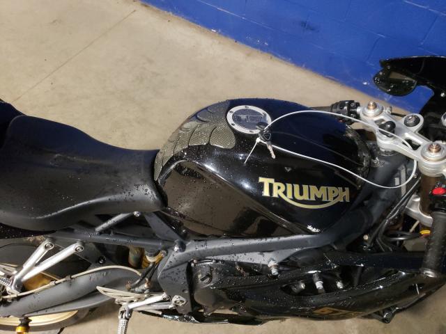 2011 TRIUMPH MOTORCYCLE DAYTONA 67 SMTD00NS6BJ452951