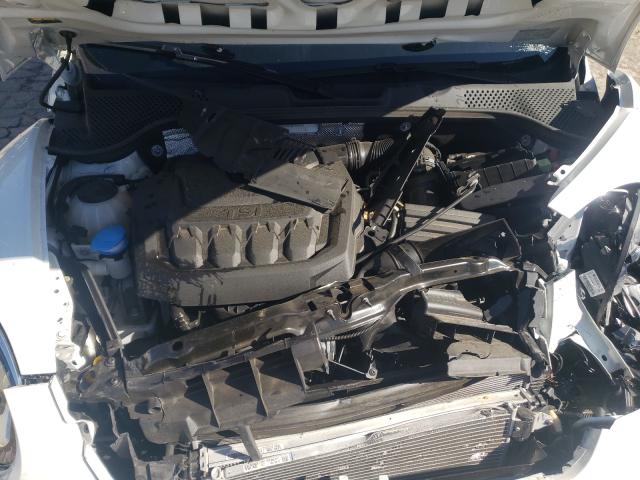 2018 VOLKSWAGEN BEETLE SE 3VWJD7AT0JM714748