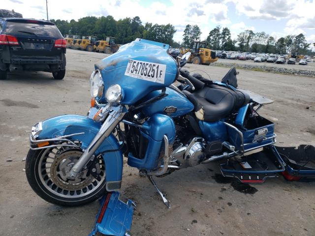 2011 HARLEY-DAVIDSON FLHTCU 1HD1FC415BB601482