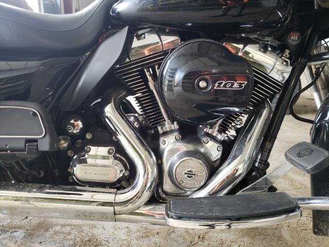 2011 HARLEY-DAVIDSON FLTRU 1HD1KGM19BB647903