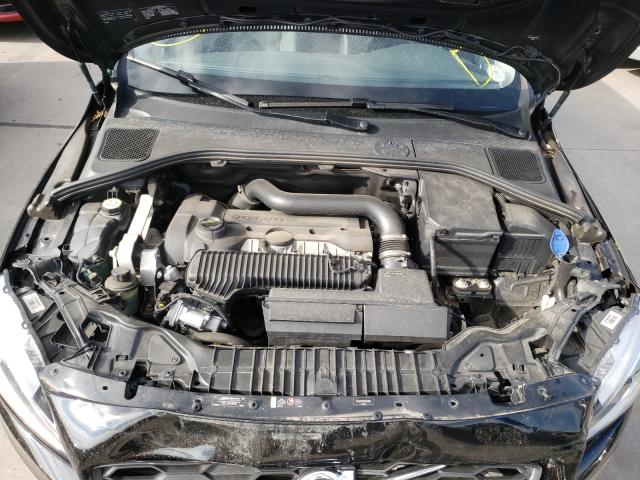 2016 VOLVO V60 CROSS YV4612HK0G1003524