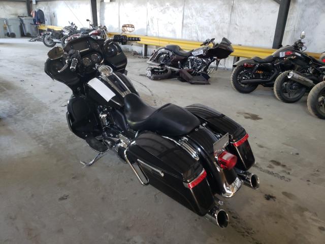2017 HARLEY-DAVIDSON FLTRU 1HD1KGD16HB677157