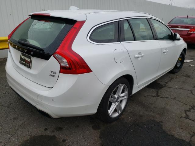 2015 VOLVO V60 PREMIE YV1612SK9F1265479