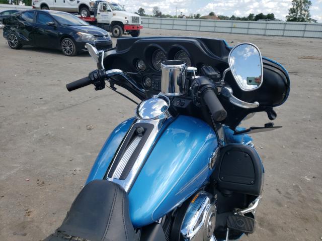2011 HARLEY-DAVIDSON FLHTCU 1HD1FC415BB601482