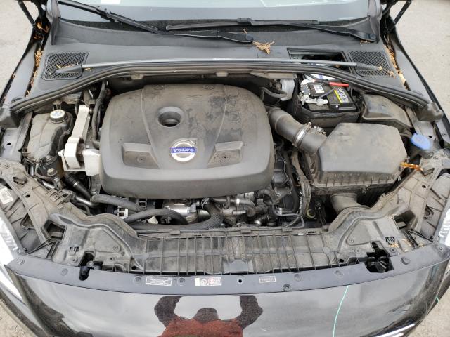 2015 VOLVO V60 PREMIE YV126MEB8F1186344