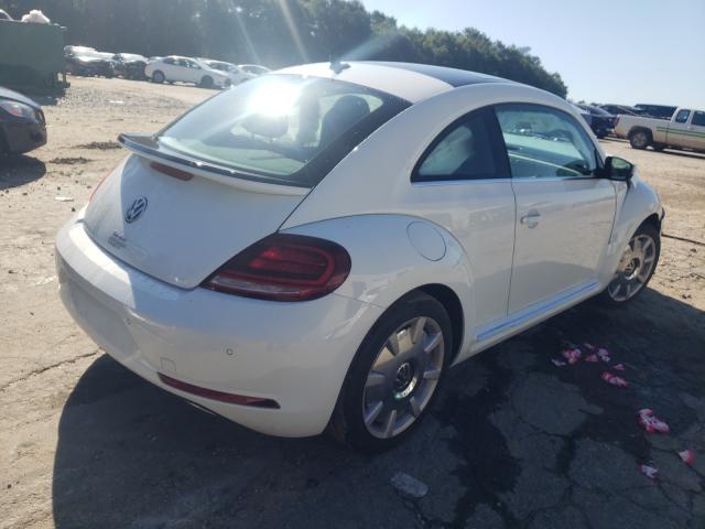 2018 VOLKSWAGEN BEETLE SE 3VWJD7AT0JM714748