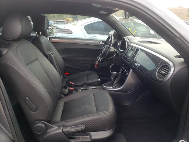 2017 VOLKSWAGEN BEETLE SE 3VWJ17AT4HM617572