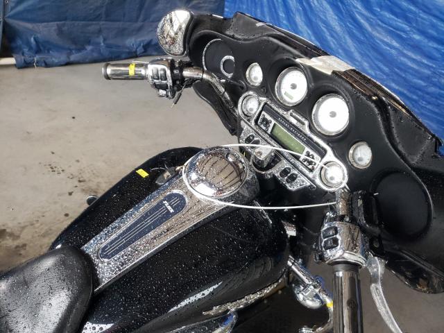 2008 HARLEY-DAVIDSON FLHX 1HD1KB4118Y685389