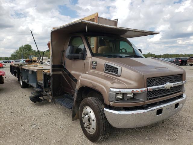 Salvage trucks for sale at Wichita, KS auction: 2008 Chevrolet C5500 C5V0
