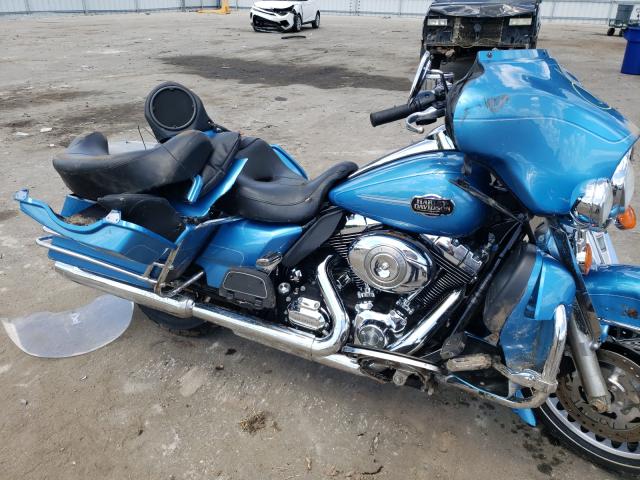 2011 HARLEY-DAVIDSON FLHTCU 1HD1FC415BB601482