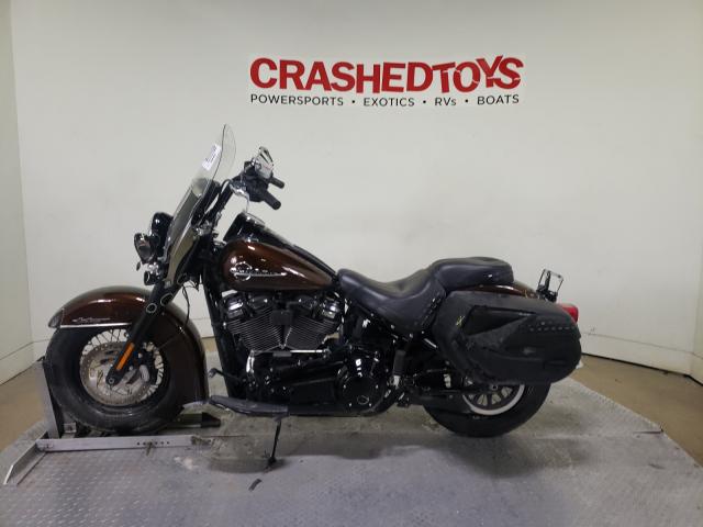 2019 HARLEY-DAVIDSON FLHC 1HD1YAJ23KB027461