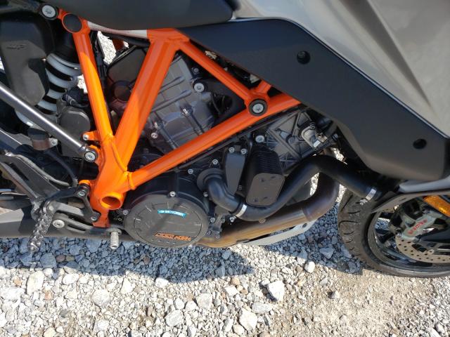 2017 KTM 1290 SUPER VBKV69408HM958387