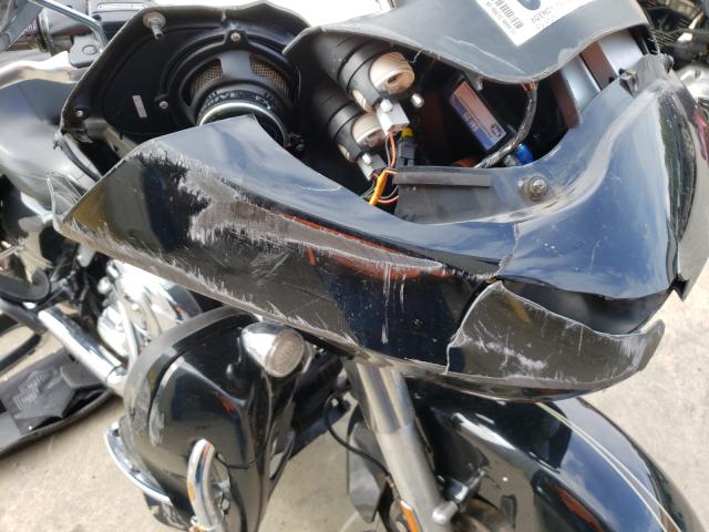 2011 HARLEY-DAVIDSON FLTRU 1HD1KGM10BB636661