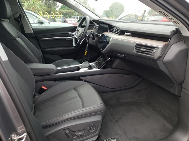2019 AUDI E-TRON PRE WA1LAAGE9KB024381