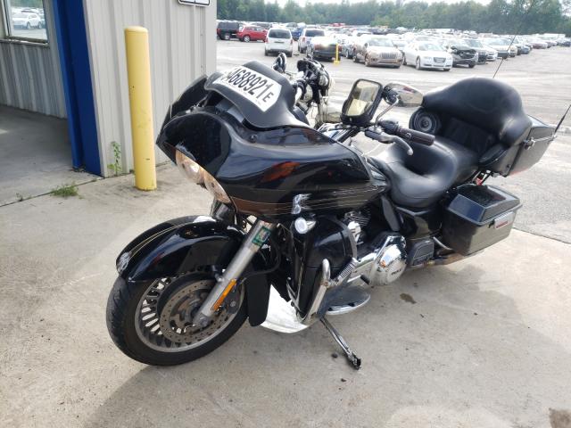 2011 HARLEY-DAVIDSON FLTRU 1HD1KGM10BB636661