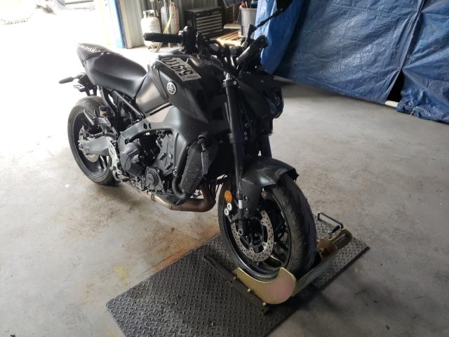 Salvage motorcycles for sale at Ellwood City, PA auction: 2021 Yamaha MT09